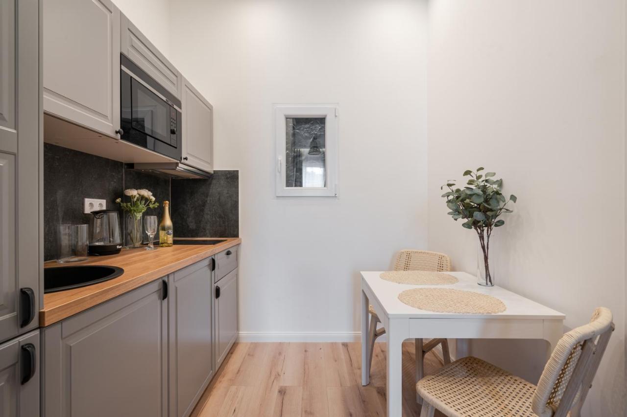 A62 - Akacfa Street Central Residence - Best Location By Bqa Boedapest Buitenkant foto